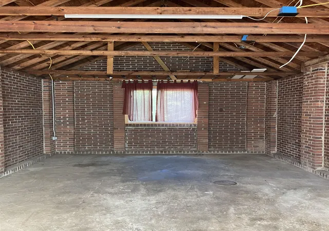 Photo 4 of Single family home for sale at 502 E Franklin St, Anderson, SC 29624 | MLS# SPN342871 | Listing updated on 2026-10-17