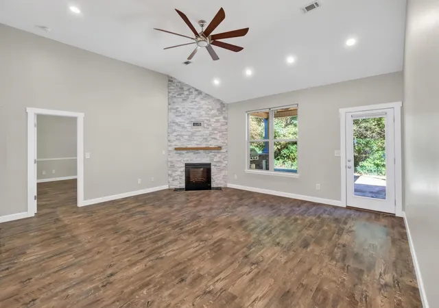Photo 2 of Single family home for sale at 168 E Farrell Dr, Woodruff, SC 29388 | MLS# SPN342894 | Listing updated on 2026-10-19