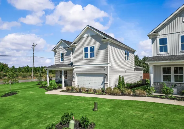 Single family home for sale at 1316 Capefox Dr, Spartanburg, SC 29303 | MLS# SPN342904