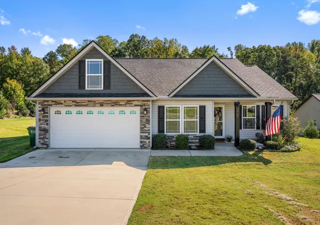 Photo 1 of Single family home for sale at 377 Danleigh Way, Inman, SC 29349 | MLS# SPN342908 | Listing updated on 2026-10-19
