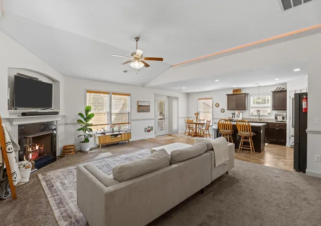 Photo 4 of Single family home for sale at 377 Danleigh Way, Inman, SC 29349 | MLS# SPN342908 | Listing updated on 2026-10-19