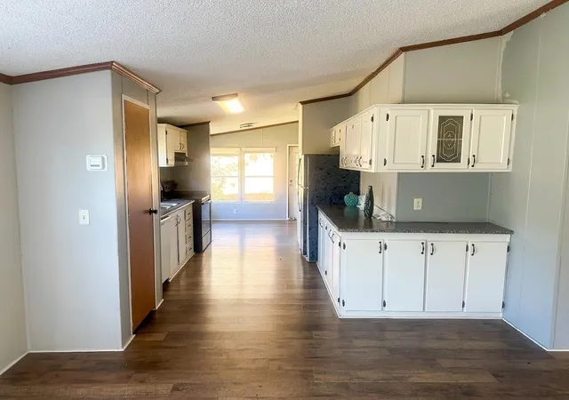 Photo 2 of Manufactured home for sale at 5 Riverbreeze Rd, Greenville, SC 29611 | MLS# SPN342913 | Listing updated on 2026-10-19