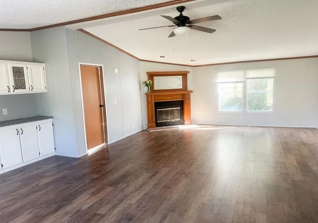 Photo 3 of Manufactured home for sale at 5 Riverbreeze Rd, Greenville, SC 29611 | MLS# SPN342913 | Listing updated on 2026-10-19