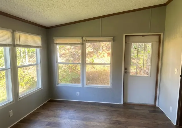Photo 4 of Manufactured home for sale at 5 Riverbreeze Rd, Greenville, SC 29611 | MLS# SPN342913 | Listing updated on 2026-10-19