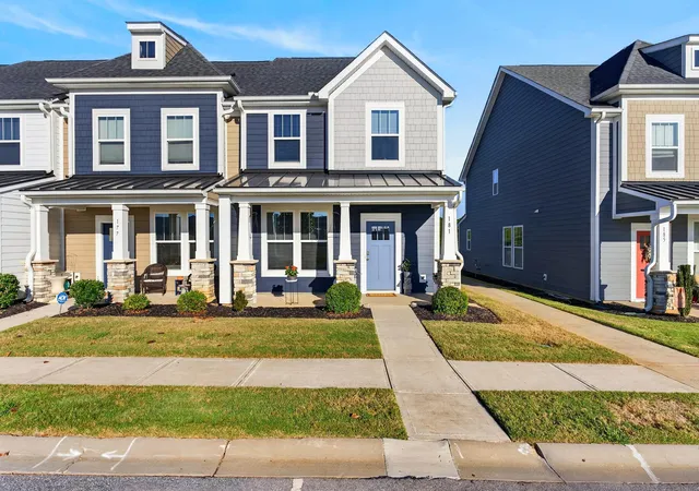 Photo 2 of Townhouse for sale at 181 Dalmatian Dr, Spartanburg, SC 29307 | MLS# SPN342920 | Listing updated on 2026-10-21