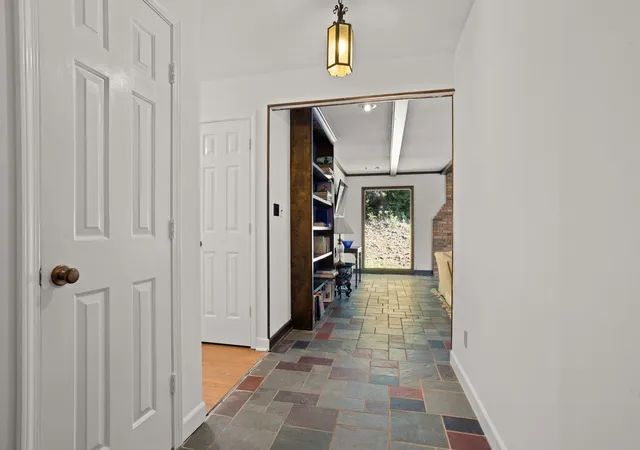 Photo 3 of Single family home for sale at 1640 Mount Lebanon Rd, Campobello, SC 29322 | MLS# SPN342930 | Listing updated on 2026-10-21