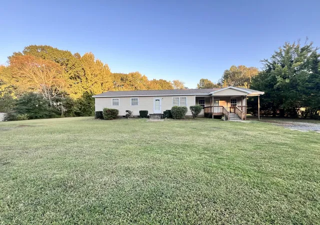 Photo 1 of Single family home for sale at 216 Imperial Dr, Union, SC 29379 | MLS# SPN342953 | Listing updated on 2026-10-21