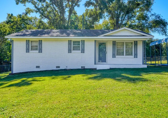 Single family home for sale at 120 Sunnydale Cir, Spartanburg, SC 29303 | MLS# SPN342981