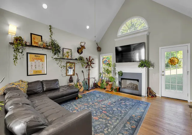 Photo 3 of Single family home for sale at 326 Caughman Dr, Spartanburg, SC 29307 | MLS# SPN342990 | Listing updated on 2026-10-21