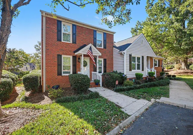 Townhouse for sale at 40 Wood Pointe Dr, Greenville, SC 29615 | MLS# SPN343001