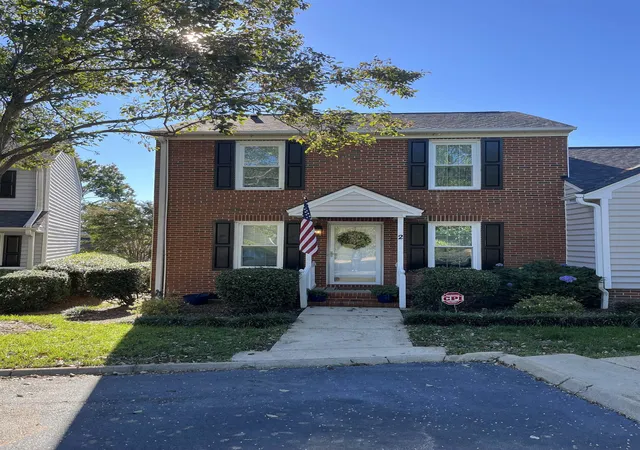 Photo 2 of Townhouse for sale at 40 Wood Pointe Dr, Greenville, SC 29615 | MLS# SPN343001 | Listing updated on 2026-10-23