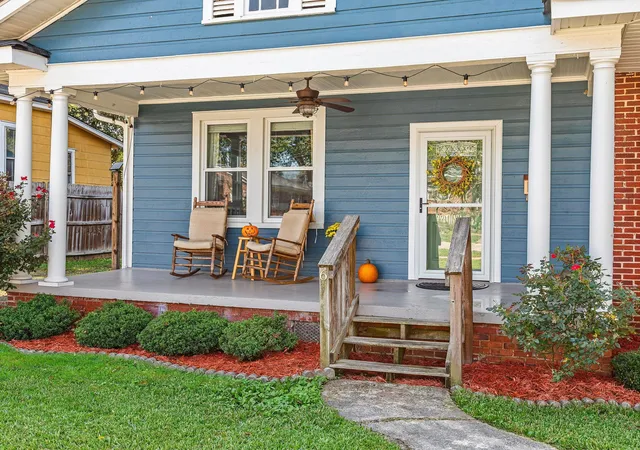 Photo 2 of Single family home for sale at 6 Briggs Ave, Greenville, SC 29601 | MLS# SPN343005 | Listing updated on 2026-10-23