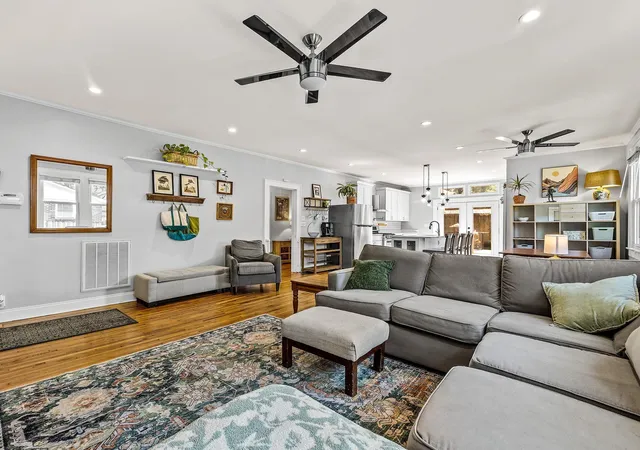 Photo 4 of Single family home for sale at 6 Briggs Ave, Greenville, SC 29601 | MLS# SPN343005 | Listing updated on 2026-10-23