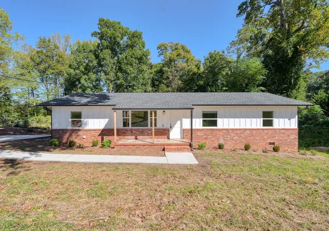 Photo 1 of Single family home for sale at 1935 Old Grv Rd, Piedmont, SC 29673 | MLS# SPN343013 | Listing updated on 2026-10-27