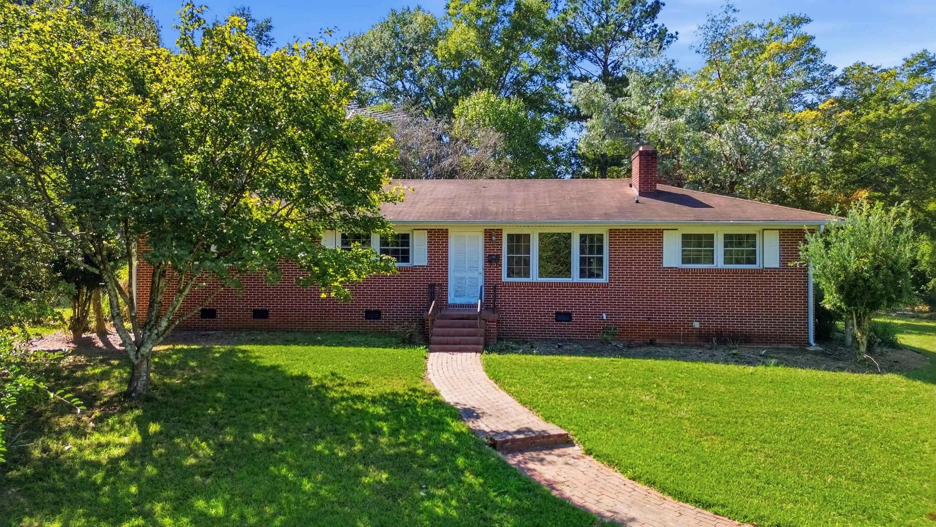Photo 2 of Sale Pending at 309 Eskew Cir, Anderson, SC 29621 | MLS# SPN343040 | Listing updated on 2026-10-26