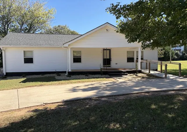 Photo 1 of Single family home for sale at 356 Whelchel Rd, Gaffney, SC 29341 | MLS# SPN343052 | Listing updated on 2026-10-29