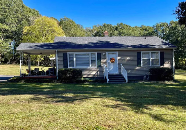 Single family home for sale at 1007 Thomas Rd, Spartanburg, SC 29302 | MLS# SPN343055