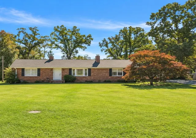 Photo 1 of Single family home for sale at 112 Southland Ct, Boiling Springs, SC 29316 | MLS# SPN343078 | Listing updated on 2026-10-25