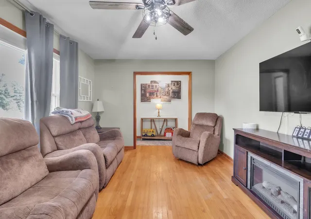 Photo 3 of Single family home for sale at 112 Southland Ct, Boiling Springs, SC 29316 | MLS# SPN343078 | Listing updated on 2026-10-25