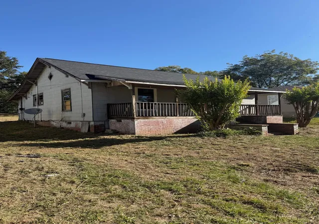 Photo 2 of Single family home for sale at 327 Woodruff St, Woodruff, SC 29388 | MLS# SPN343088 | Listing updated on 2026-10-25