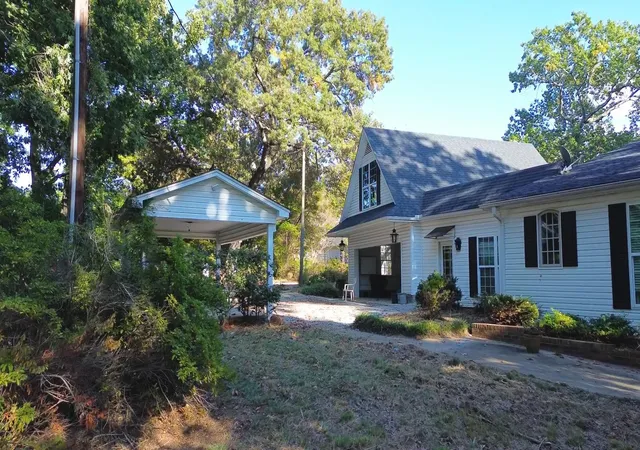 Photo 3 of Single family home for sale at 697 & 705 Abner Crk Rd, Greer, SC 29651 | MLS# SPN343108 | Listing updated on 2026-10-28
