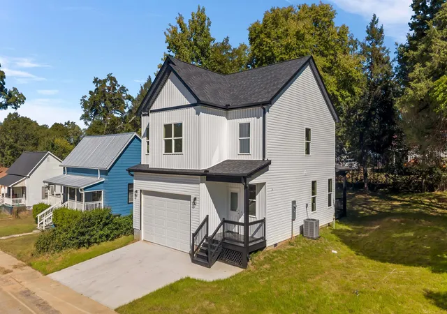 Photo 1 of Single family home for sale at 243 Poole St, Woodruff, SC 29388 | MLS# SPN343112 | Listing updated on 2026-10-27