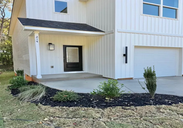 Photo 2 of Single family home for sale at 214 Wilson St, Greer, SC 29651 | MLS# SPN343117 | Listing updated on 2026-10-28