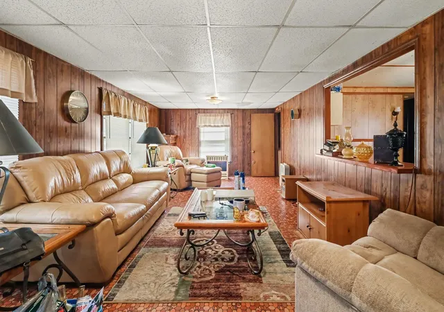 Photo 3 of Manufactured home for sale at 660 Neighborhood Rd, Wellford, SC 29385 | MLS# SPN343125 | Listing updated on 2026-10-28