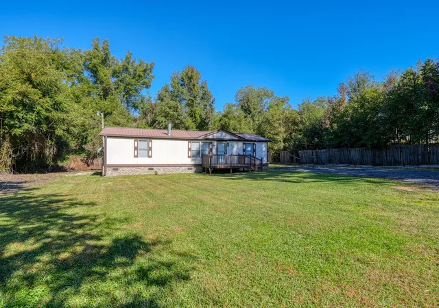 Photo 2 of Manufactured home for sale at 632 Union Hwy, Enoree, SC 29335 | MLS# SPN343137 | Listing updated on 2026-10-29