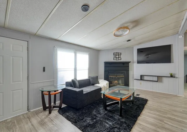 Photo 4 of Manufactured home for sale at 632 Union Hwy, Enoree, SC 29335 | MLS# SPN343137 | Listing updated on 2026-10-29