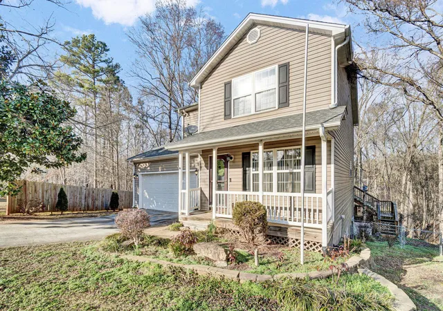 Photo 3 of Single family home for sale at 104 Claymoor Ct, Williamston, SC 29697 | MLS# SPN343146 | Listing updated on 2026-10-28