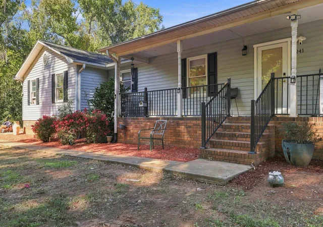 Photo 1 of Single family home for sale at 241 Setzler Rd, Laurens, SC 29360 | MLS# SPN343156 | Listing updated on 2026-10-29