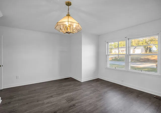 Photo 3 of Single family home for sale at 118 Worthmore Dr, Gaffney, SC 29340 | MLS# SPN343213 | Listing updated on 2026-10-29