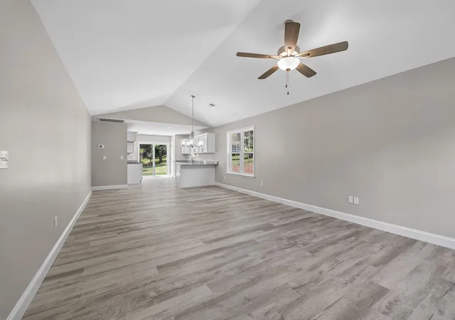 Photo 4 of Single family home for sale at 182 Hillcrest Ave, Landrum, SC 29356 | MLS# SPN343268 | Listing updated on 2026-10-29