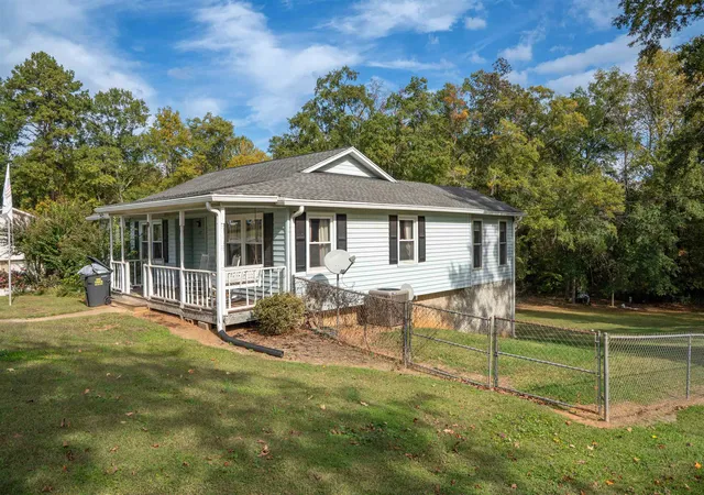 Photo 1 of Single family home for sale at 132 Coldstream Dr, Boiling Springs, SC 29316 | MLS# SPN343270 | Listing updated on 2026-10-30