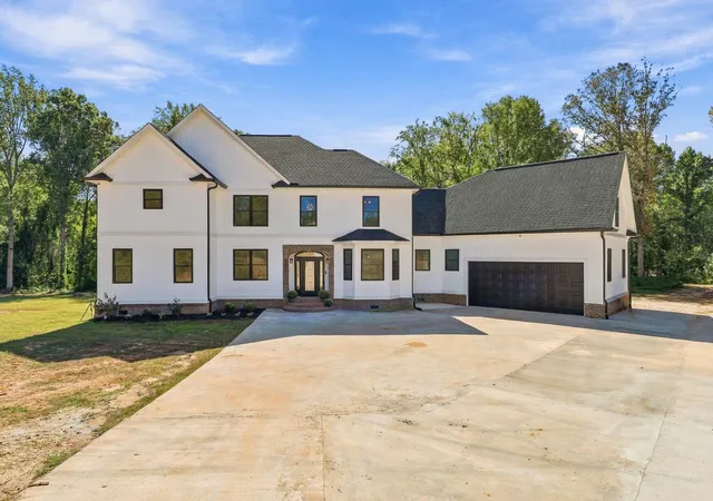 Single family home for sale at 340 Old Hwy 146, Enoree, SC 29335 | MLS# SPN343321