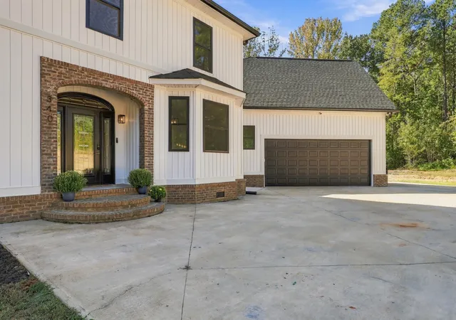 Photo 1 of Single family home for sale at 340 Old Hwy 146, Enoree, SC 29335 | MLS# SPN343321 | Listing updated on 2026-10-30