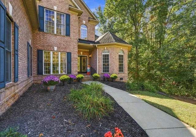 Photo 1 of Single family home for sale at 211 Hillsboro Tr, Spartanburg, SC 29301 | MLS# SPN343337 | Listing updated on 2026-10-30
