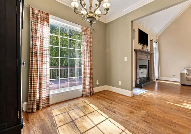 Photo 4 of Single family home for sale at 211 Hillsboro Tr, Spartanburg, SC 29301 | MLS# SPN343337 | Listing updated on 2026-10-30