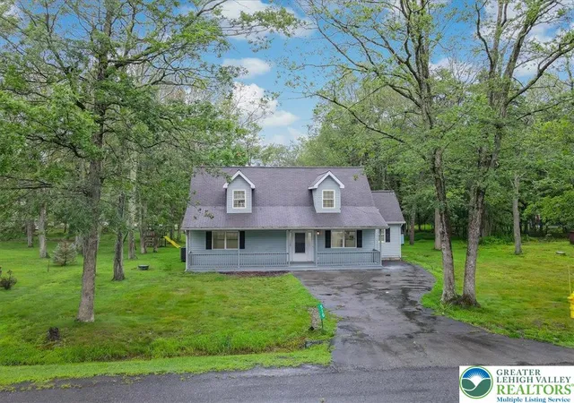 Photo 3 of Single Family Residence at 510 Gandolf Rd, Tamiment, PA 18371 | MLS# 763309 | | Sold on 2025-11-13