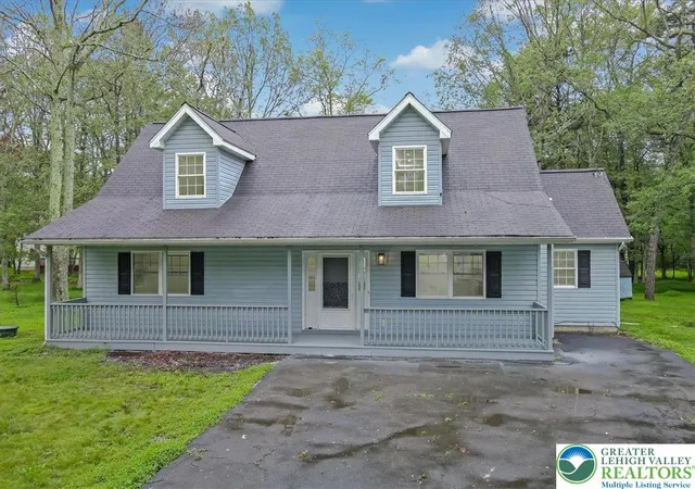 Photo 4 of Single Family Residence at 510 Gandolf Rd, Tamiment, PA 18371 | MLS# 763309 | | Sold on 2025-11-13