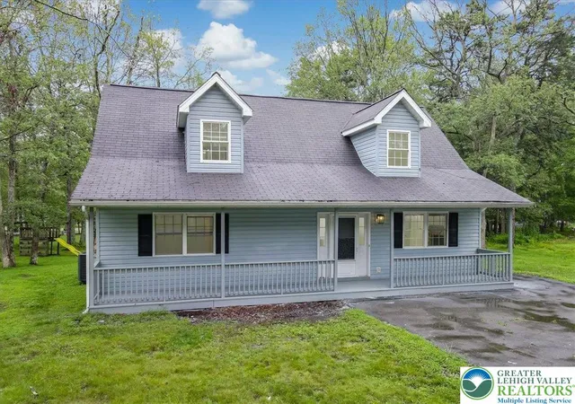 Photo 5 of Single Family Residence at 510 Gandolf Rd, Tamiment, PA 18371 | MLS# 763309 | | Sold on 2025-11-13