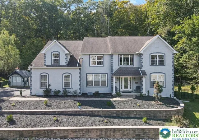 Photo 1 of Single family home for sale at 386 Shawnee Valley Dr, East Stroudsburg, PA 18302 | MLS# 764772 | Listing updated on 2025-10-01