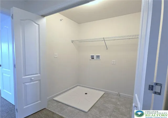 19th image of 625 Fountain View Cir #10, Upper Macungie Twp, PA 18104 | MLS# 739372