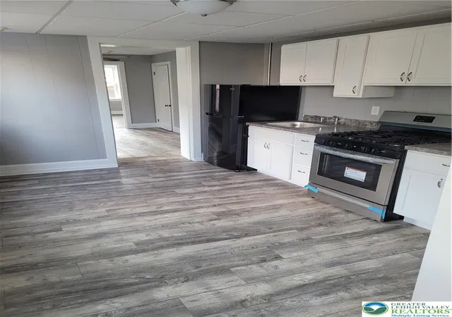 Listing Photo 2 - Condo for sale in building located at 26 S 5th St, Easton, PA 17512 - Unit #