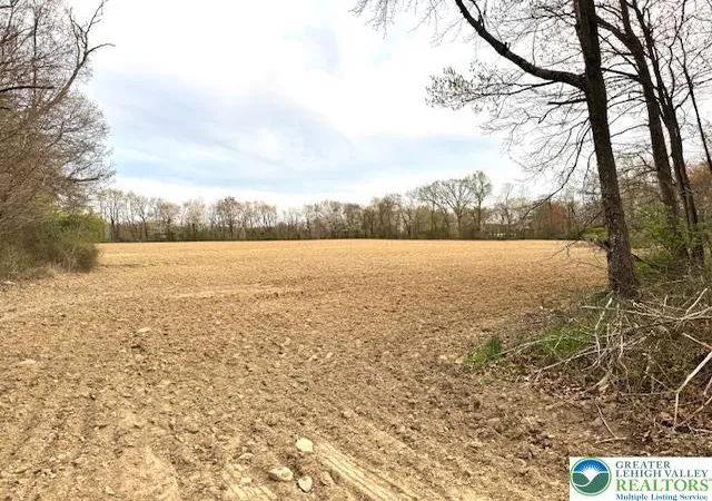 8th image of 9170 N Loop Rd, Slatington, PA 18080 | MLS# 756116