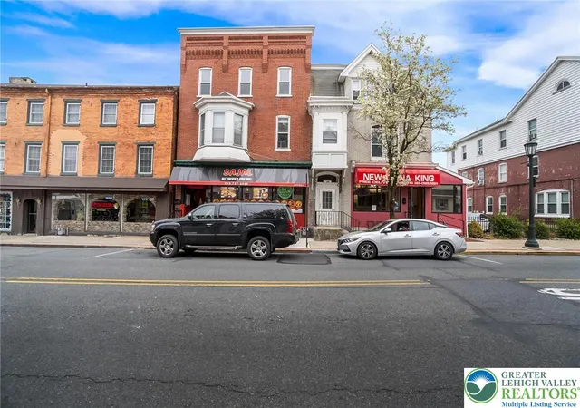 Homes for sale in Kutztown Boro, PA | 164 W Main St, Kutztown Boro, PA 19530 | MLS# 756495