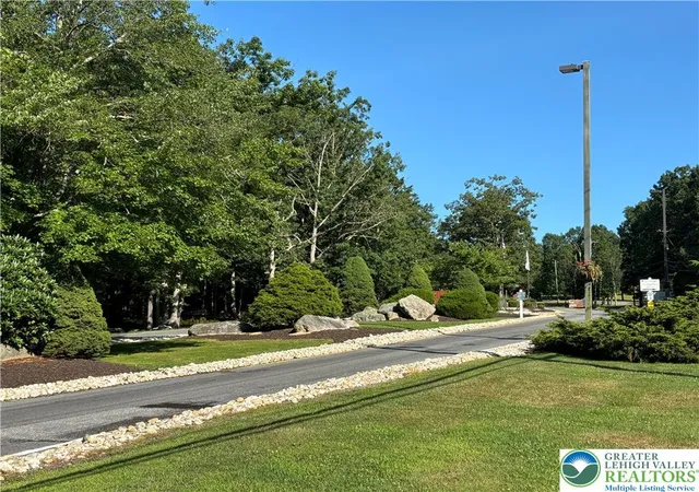 3rd image of W Tuscarora Dr, Hazleton, PA 18202 | MLS# 759428