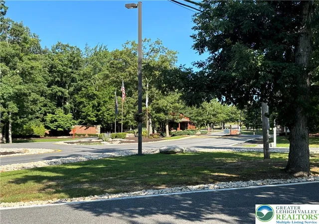 4th image of W Tuscarora Dr, Hazleton, PA 18202 | MLS# 759428
