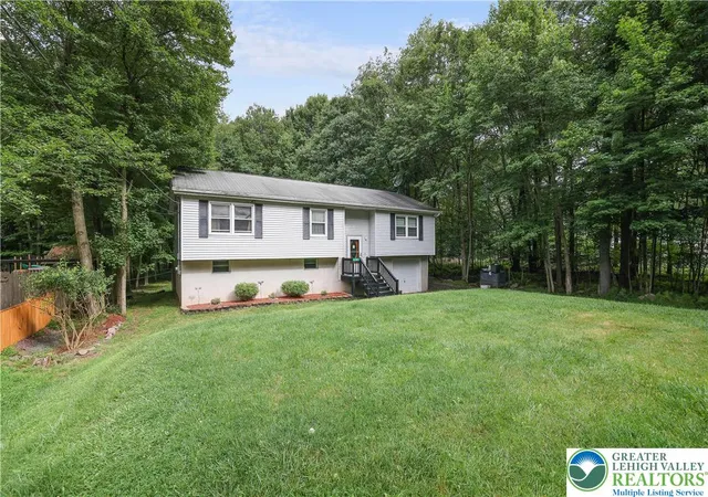Homes for sale in Coolbaugh Twp, PA | 108 Moccasin Trl, Coolbaugh Twp, PA 18347 | MLS# 760221